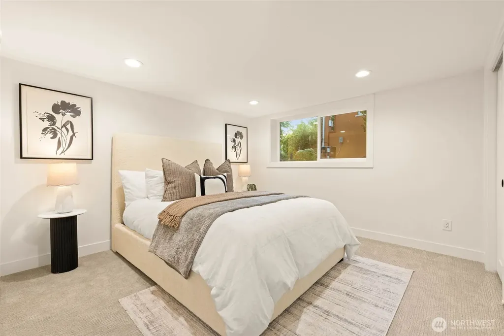 1128 N 77th Street Seattle WA 98103