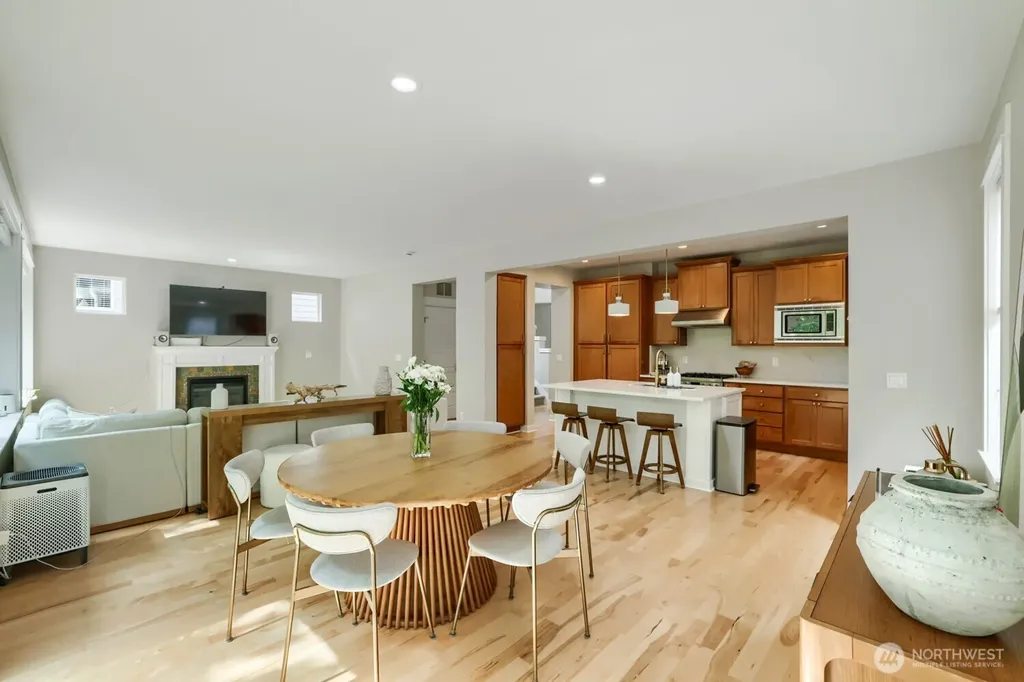 5060 163rd Place SE Bellevue WA 98006