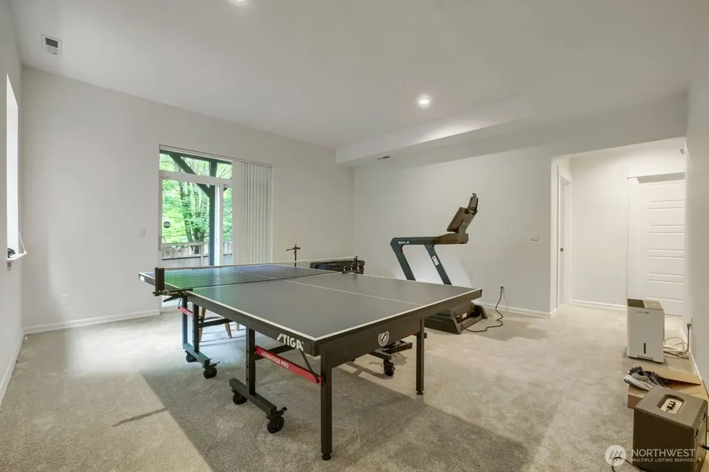 5060 163rd Place SE Bellevue WA 98006