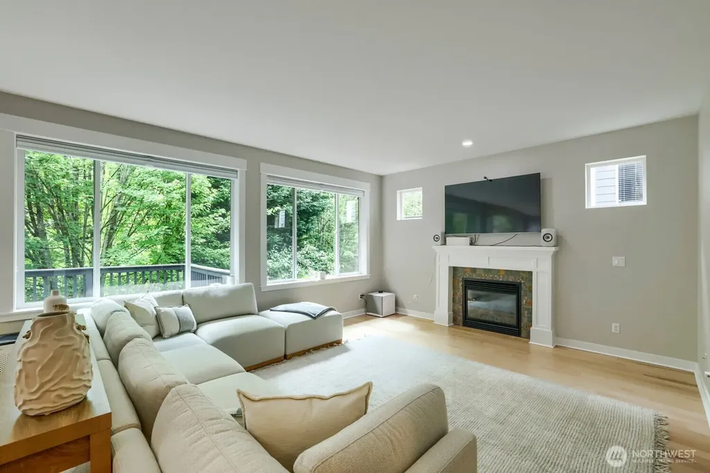 5060 163rd Place SE Bellevue WA 98006