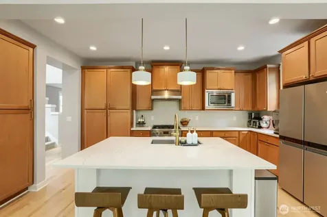 5060 163rd Place SE Bellevue WA 98006