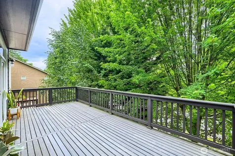 5060 163rd Place SE Bellevue WA 98006