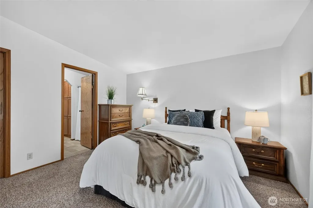 5027 Yellow Brick Road Bellingham WA 98226
