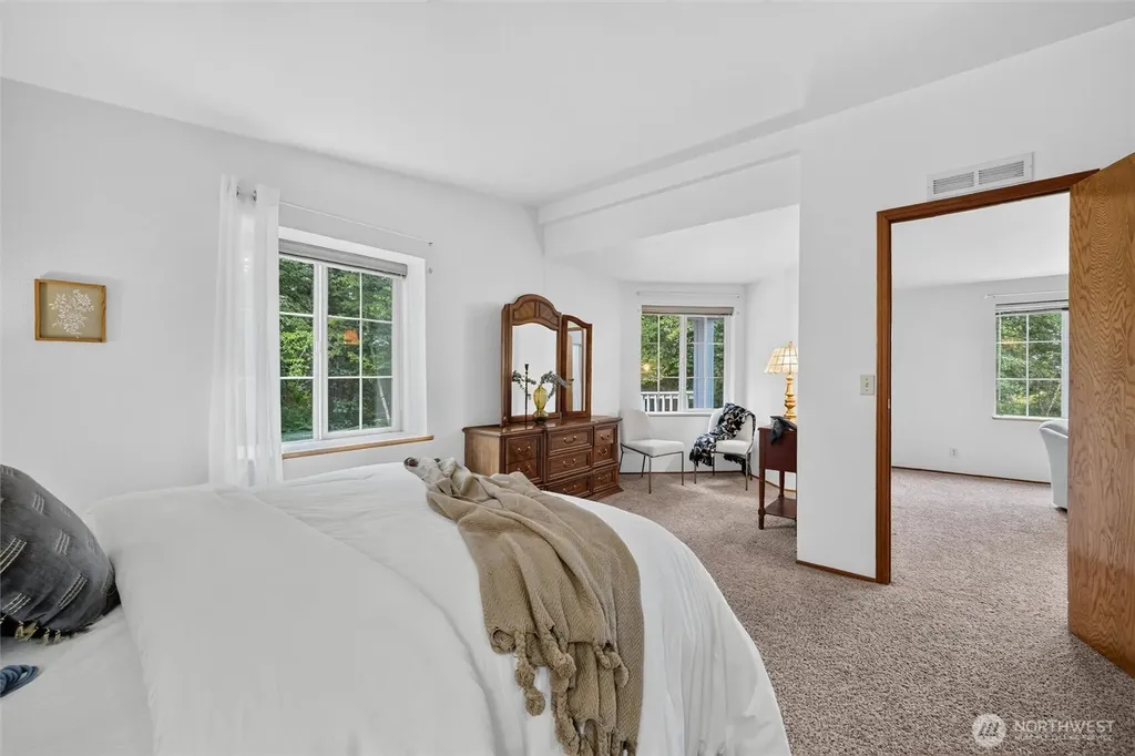 5027 Yellow Brick Road Bellingham WA 98226