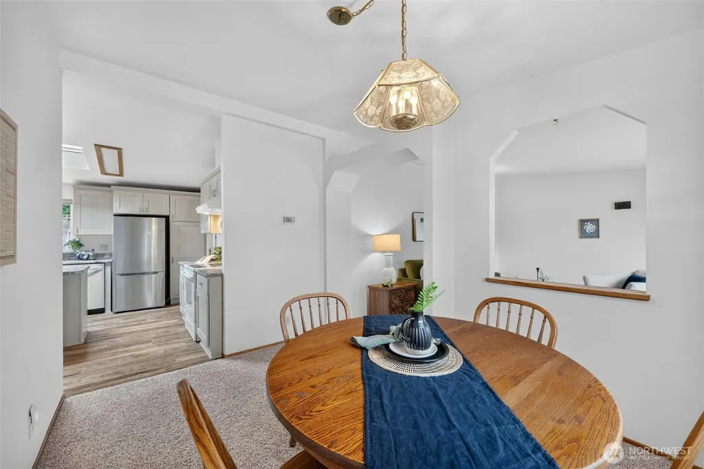 5027 Yellow Brick Road Bellingham WA 98226