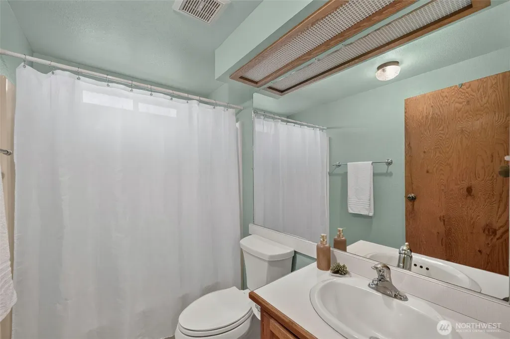 5027 Yellow Brick Road Bellingham WA 98226