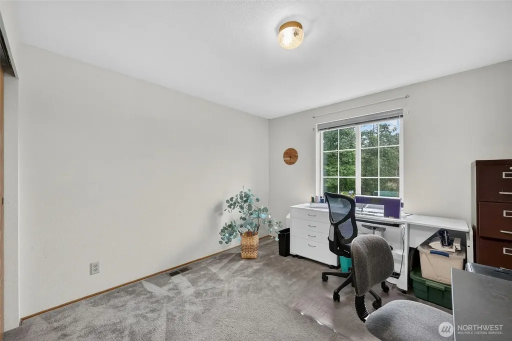 5027 Yellow Brick Road Bellingham WA 98226