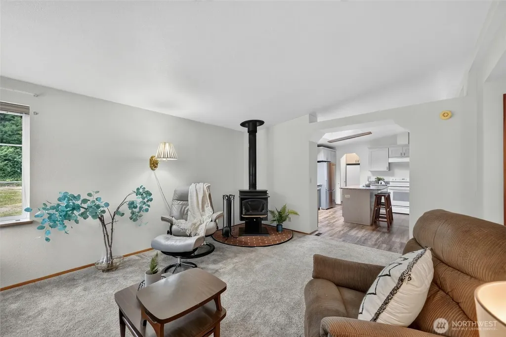 5027 Yellow Brick Road Bellingham WA 98226