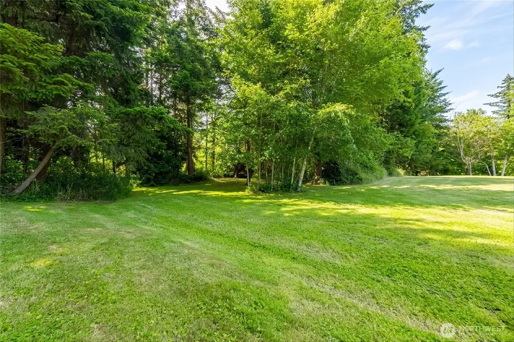 5027 Yellow Brick Road Bellingham WA 98226