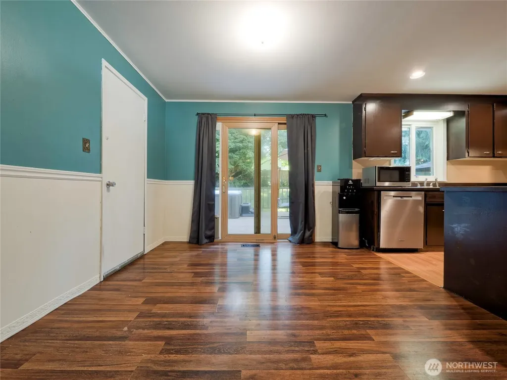 30443 3rd Avenue S Federal Way WA 98003