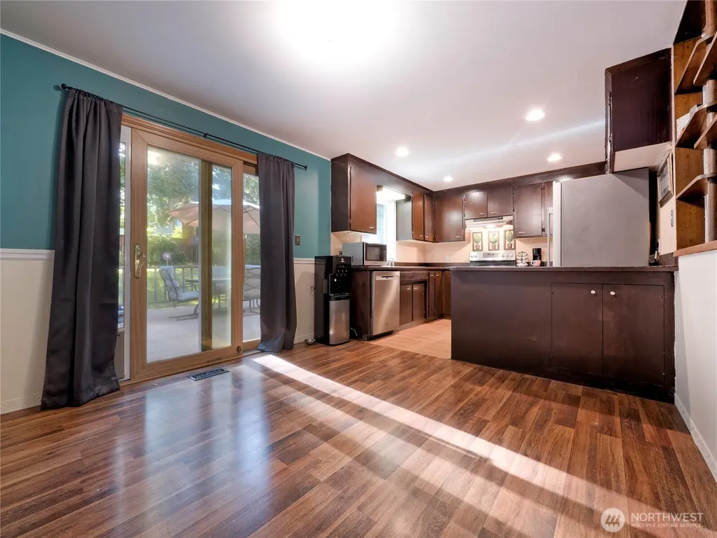 30443 3rd Avenue S Federal Way WA 98003