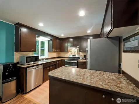 30443 3rd Avenue S Federal Way WA 98003