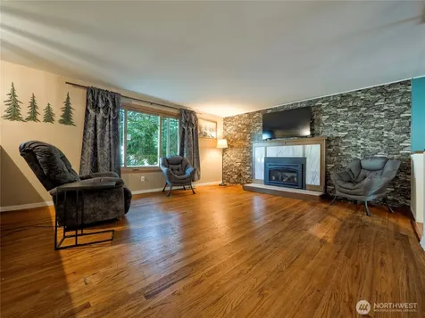 30443 3rd Avenue S Federal Way WA 98003