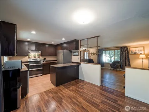 30443 3rd Avenue S Federal Way WA 98003