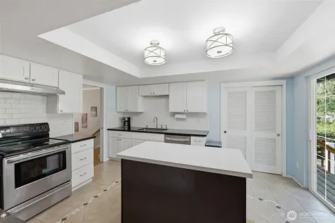 7221 Topaz Court SW Lakewood WA 98498