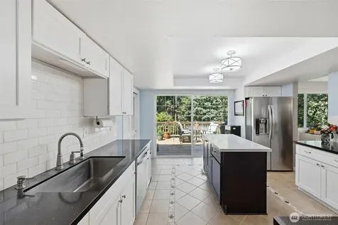 7221 Topaz Court SW Lakewood WA 98498