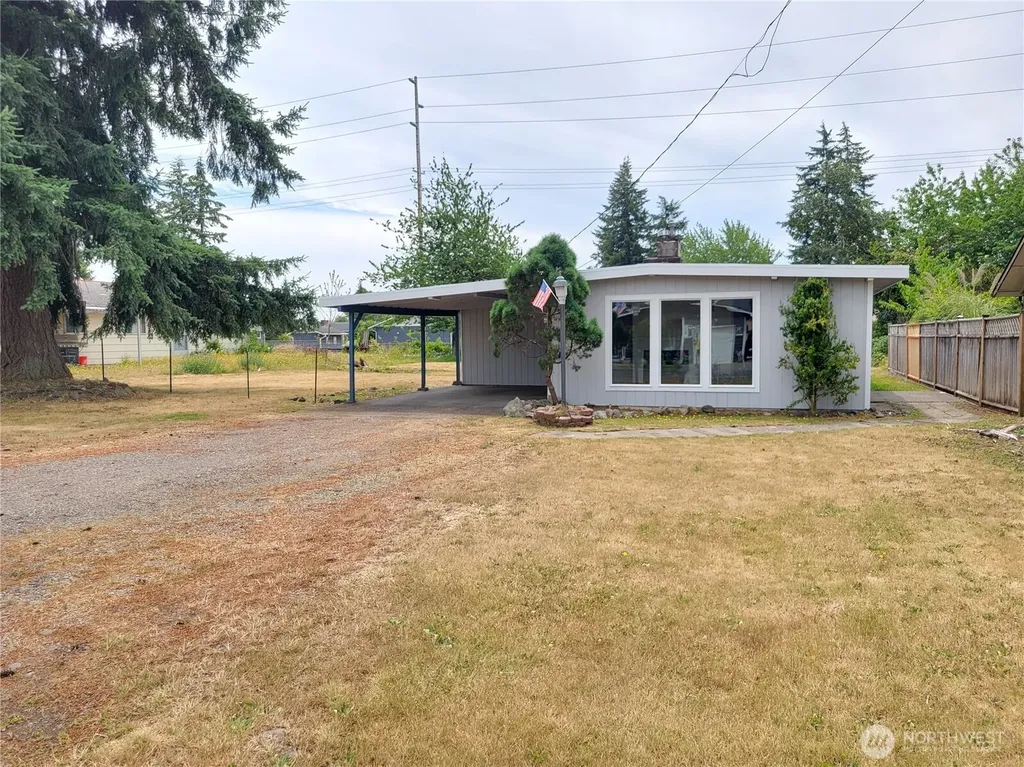 1713 W Martin Street Elma WA 98541