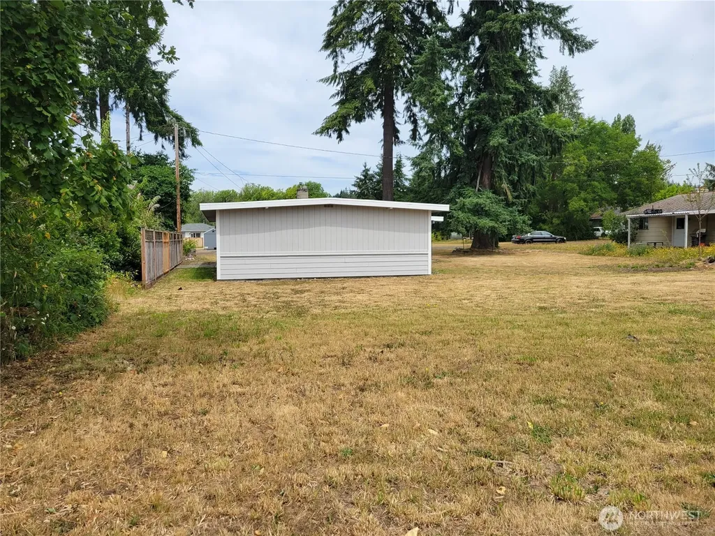 1713 W Martin Street Elma WA 98541