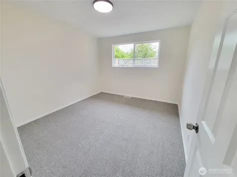 1713 W Martin Street Elma WA 98541