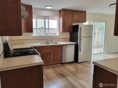 1713 W Martin Street Elma WA 98541