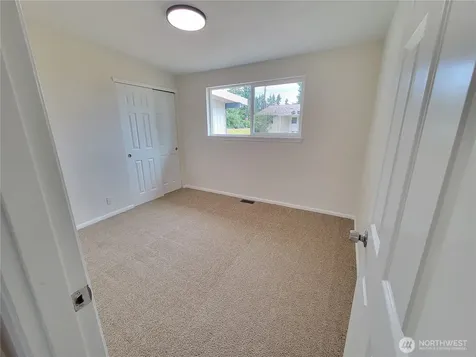 1713 W Martin Street Elma WA 98541