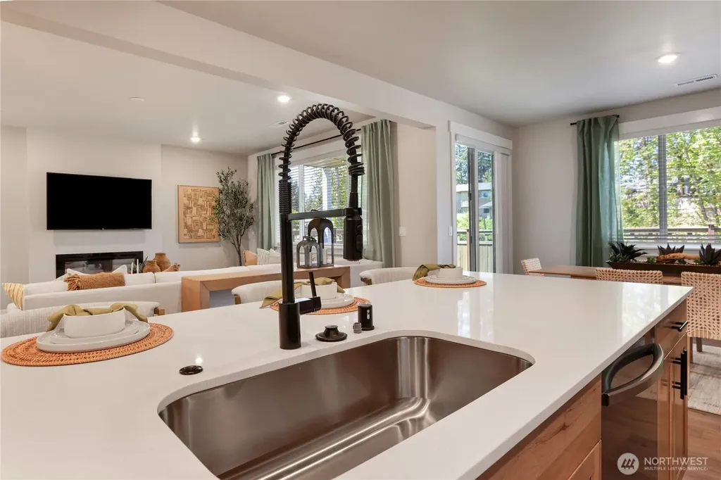 22890 SE Yew Street Black Diamond WA 98010
