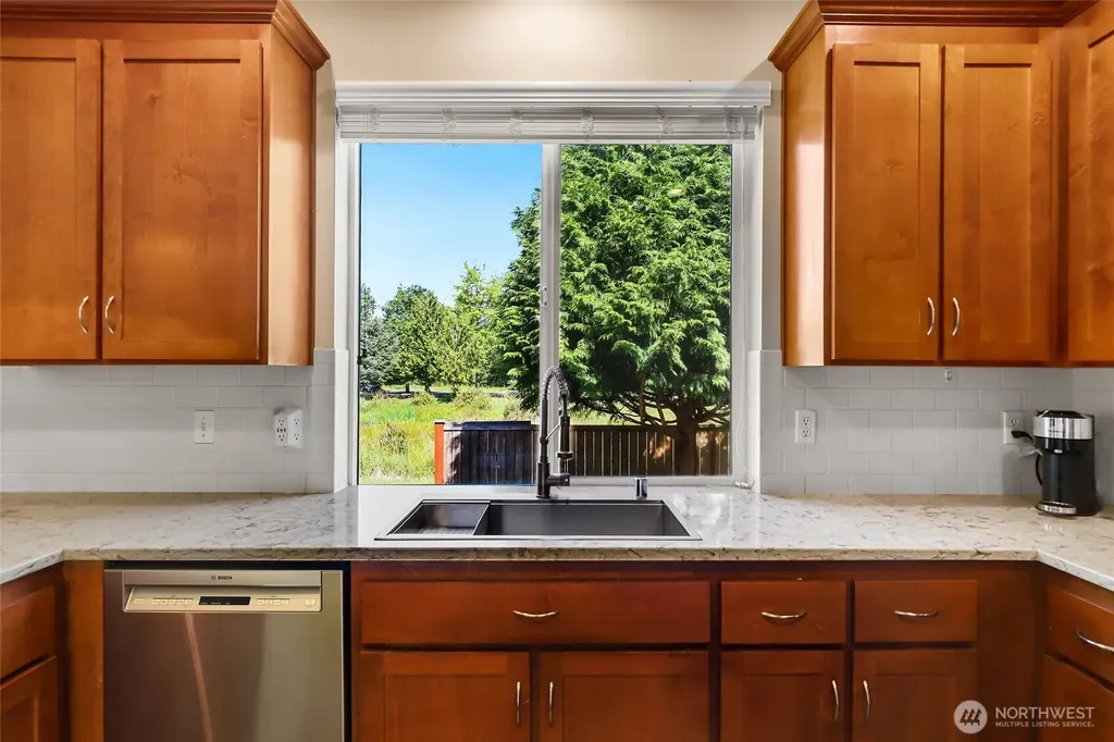 3711 Santis Loop SE Lacey WA 98503
