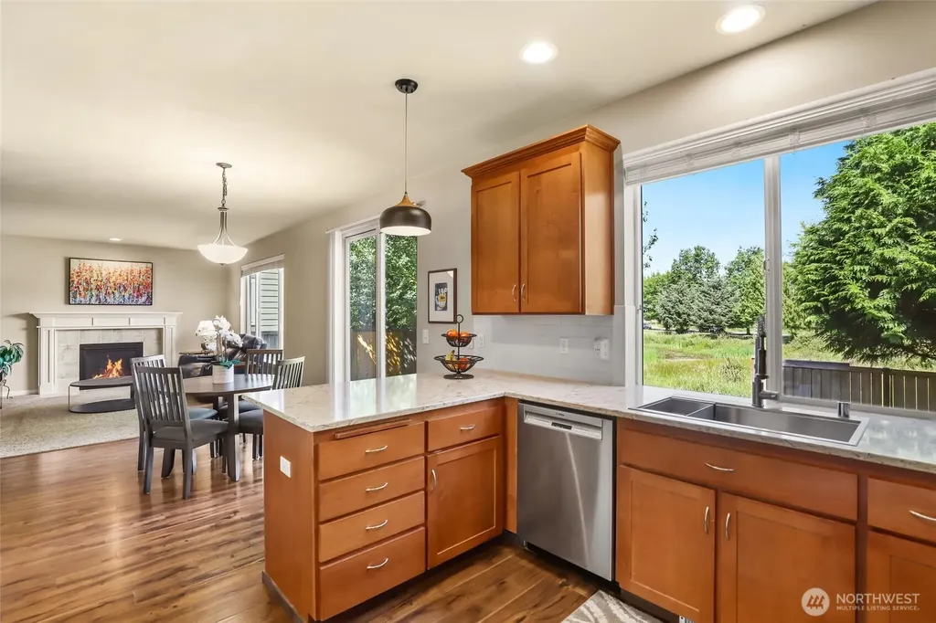 3711 Santis Loop SE Lacey WA 98503