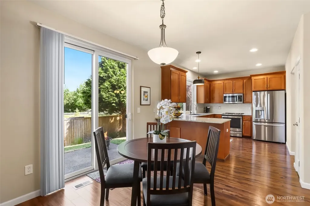 3711 Santis Loop SE Lacey WA 98503