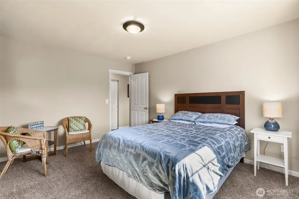 3711 Santis Loop SE Lacey WA 98503