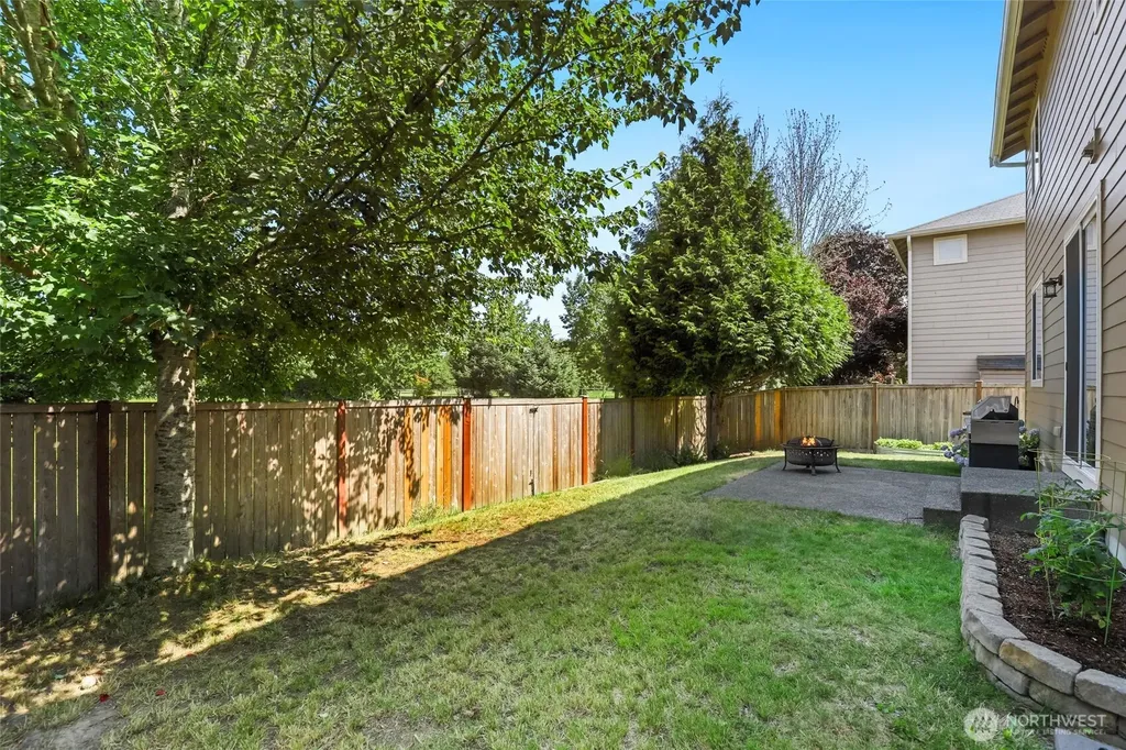 3711 Santis Loop SE Lacey WA 98503