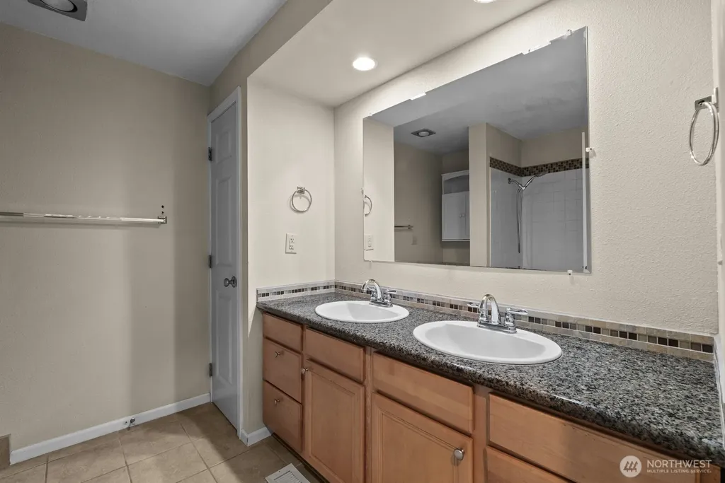 9824 Onyx Drive SW Lakewood WA 98498