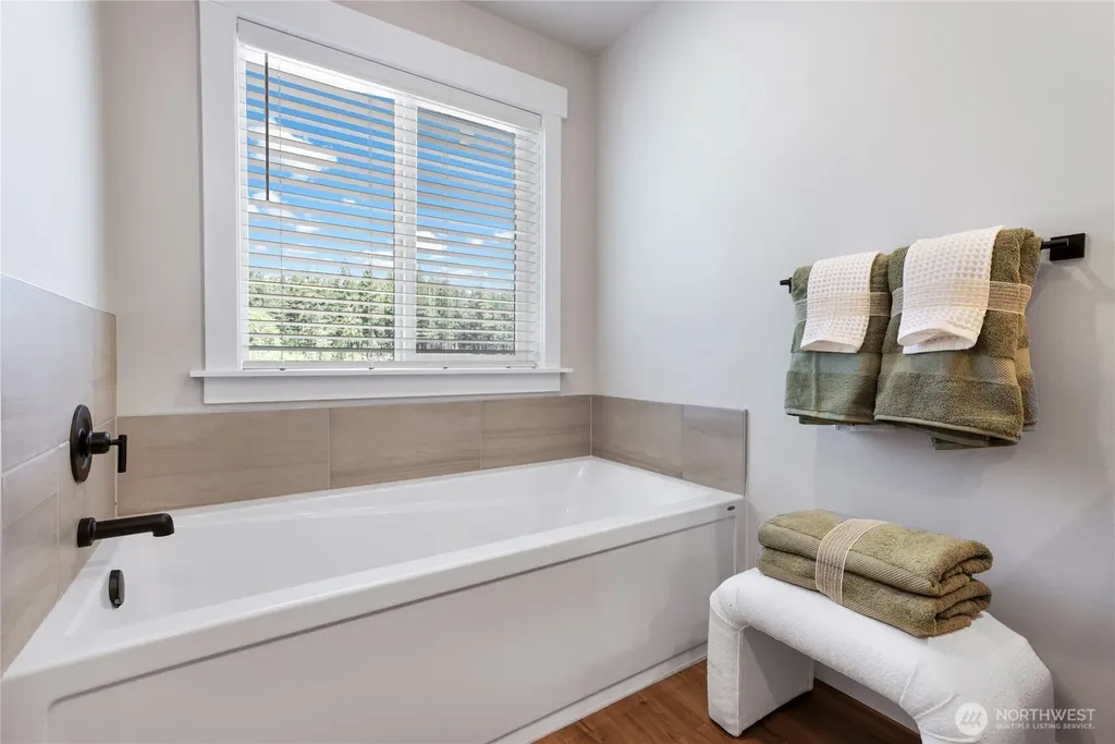 32150 Grand Avenue SE Black Diamond WA 98010