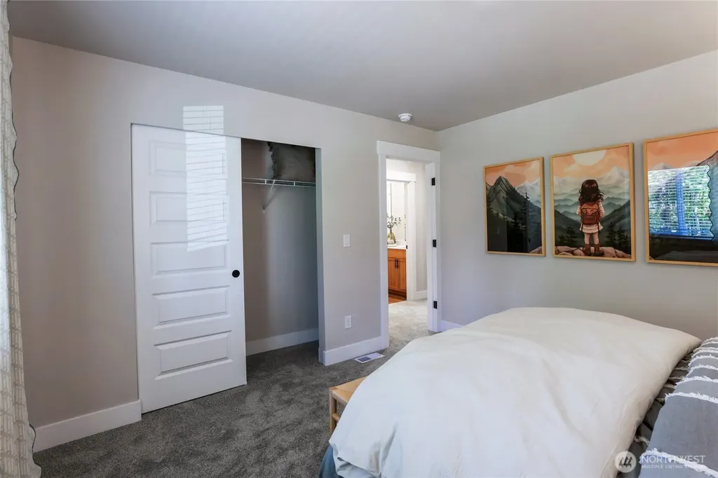 32150 Grand Avenue SE Black Diamond WA 98010