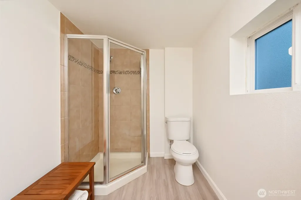 10625 16th Avenue SW Seattle WA 98146
