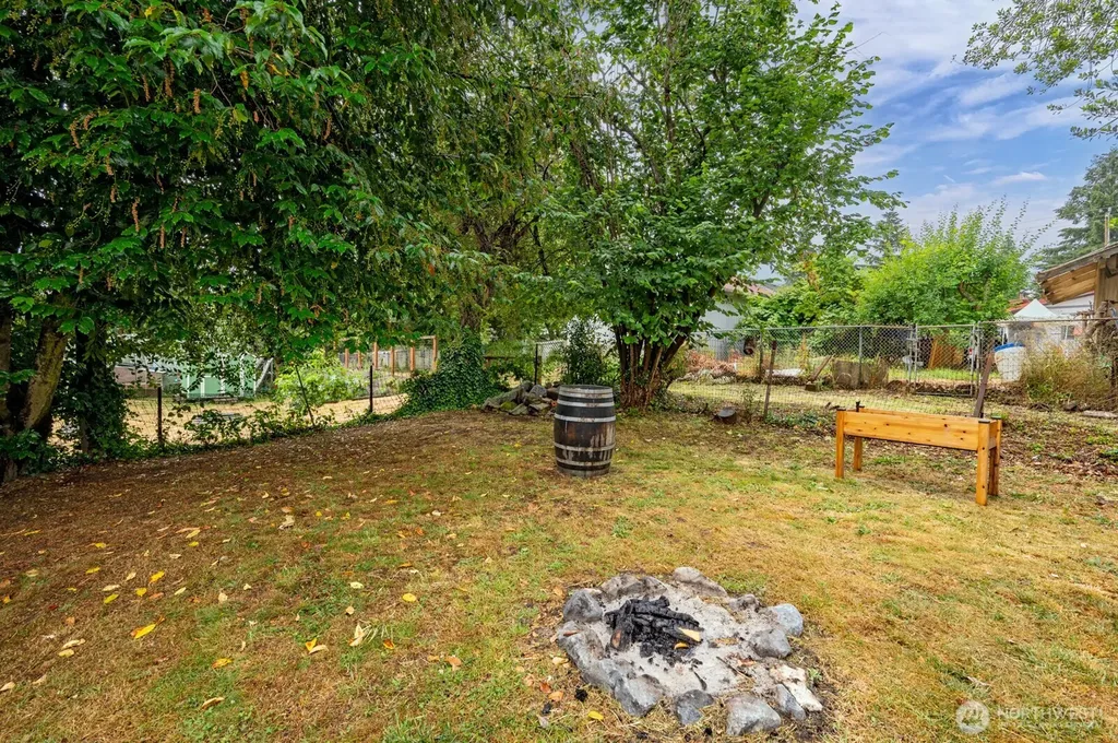 10625 17th Avenue SW Seattle WA 98146