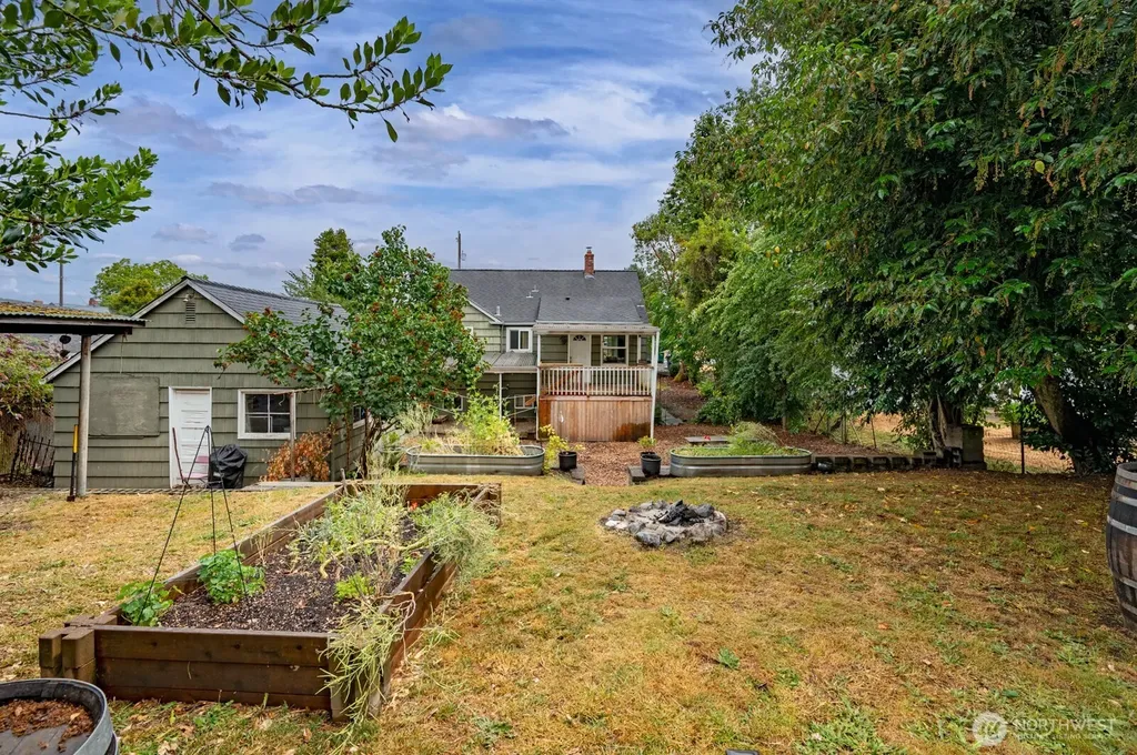 10625 17th Avenue SW Seattle WA 98146