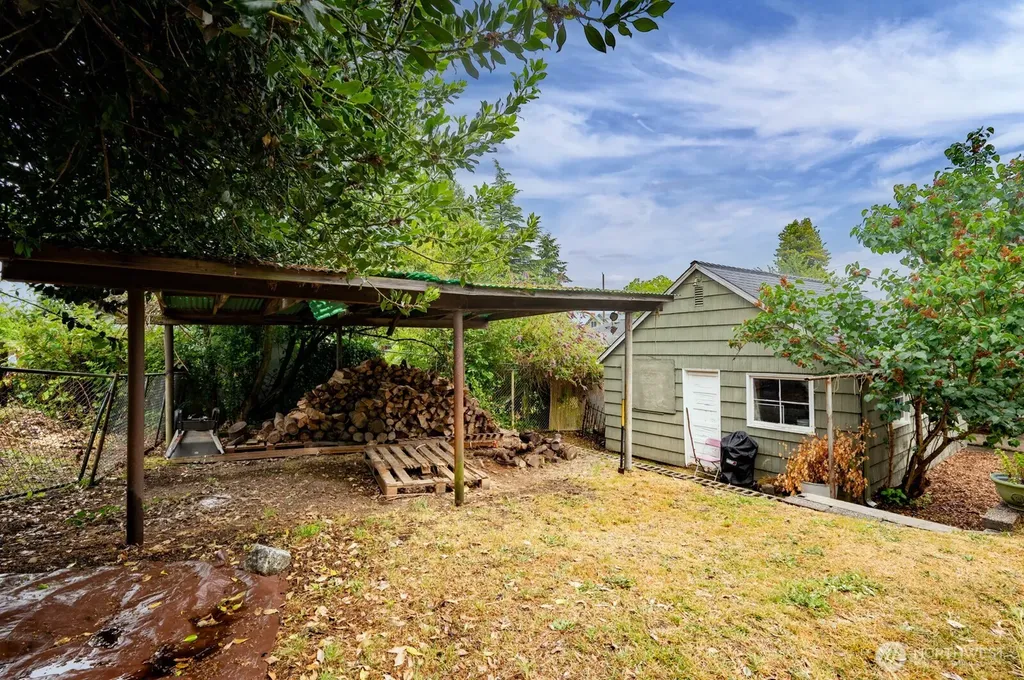 10625 17th Avenue SW Seattle WA 98146