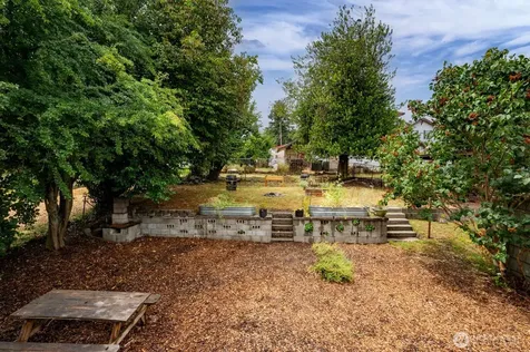10625 16th Avenue SW Seattle WA 98146