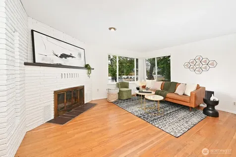 10625 16th Avenue SW Seattle WA 98146