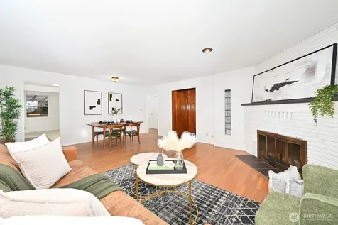 10625 16th Avenue SW Seattle WA 98146