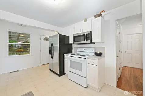 10625 17th Avenue SW Seattle WA 98146
