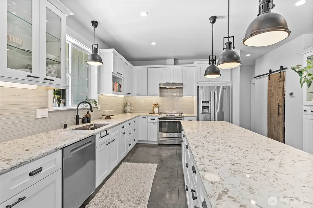 6040 Birch Point Road Blaine WA 98230