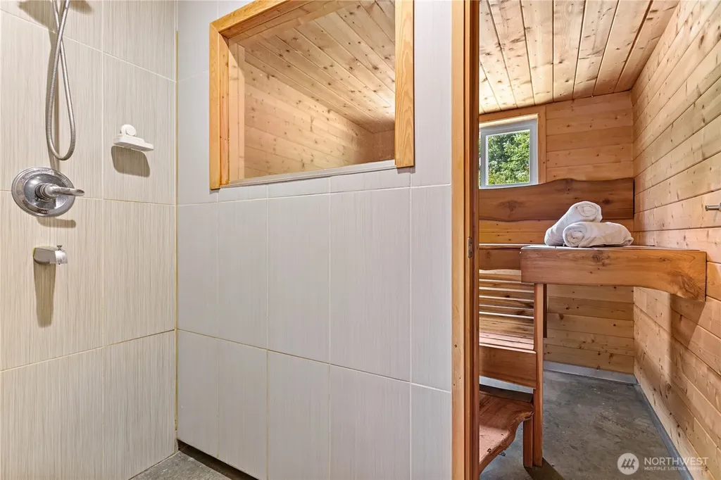 6040 Birch Point Road Blaine WA 98230