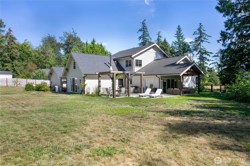 6040 Birch Point Road Blaine WA 98230