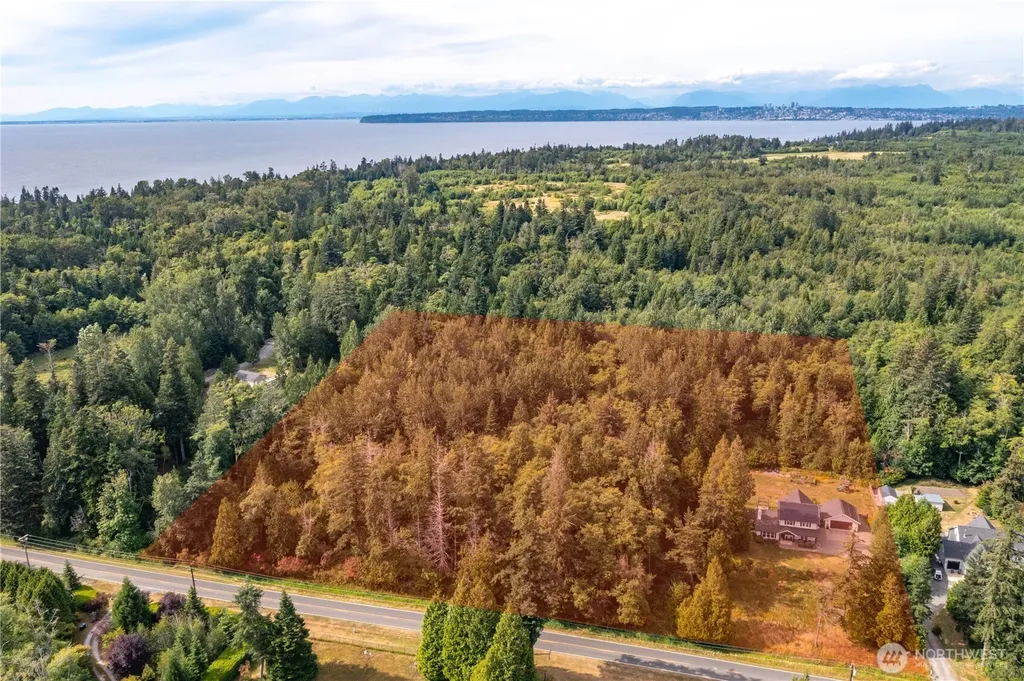6040 Birch Point Road Blaine WA 98230