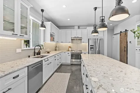 6040 Birch Point Road Blaine WA 98230