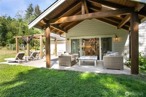 6040 Birch Point Road Blaine WA 98230