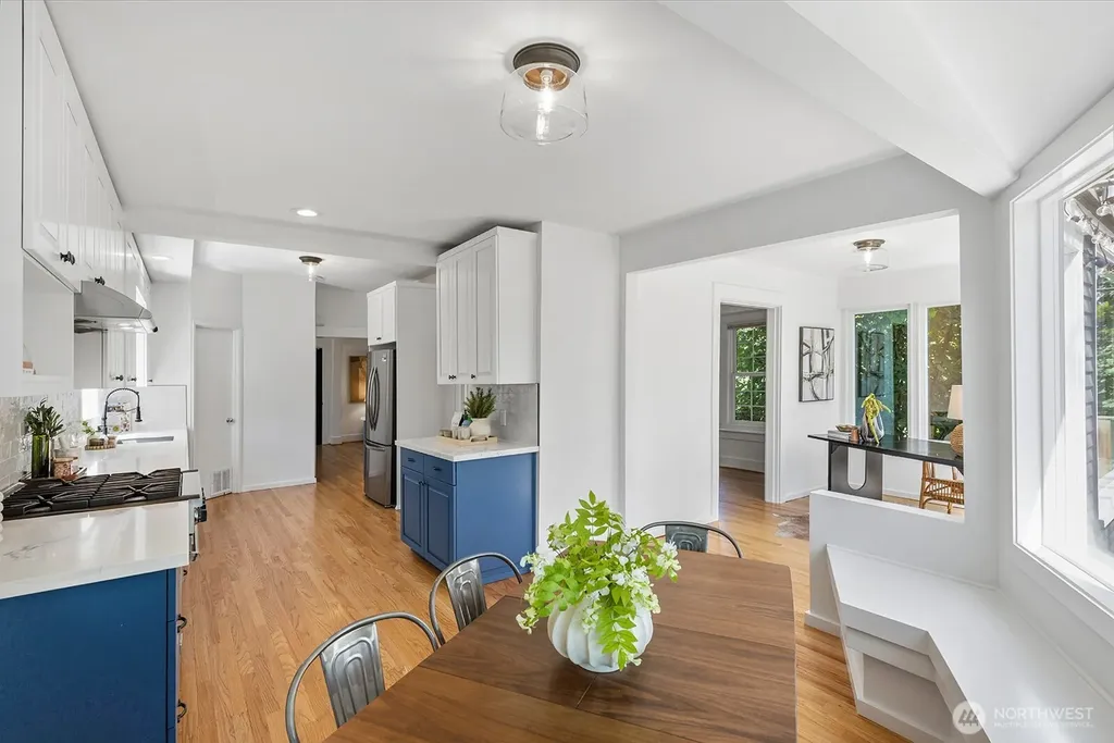 2034 Federal Avenue E Seattle WA 98102