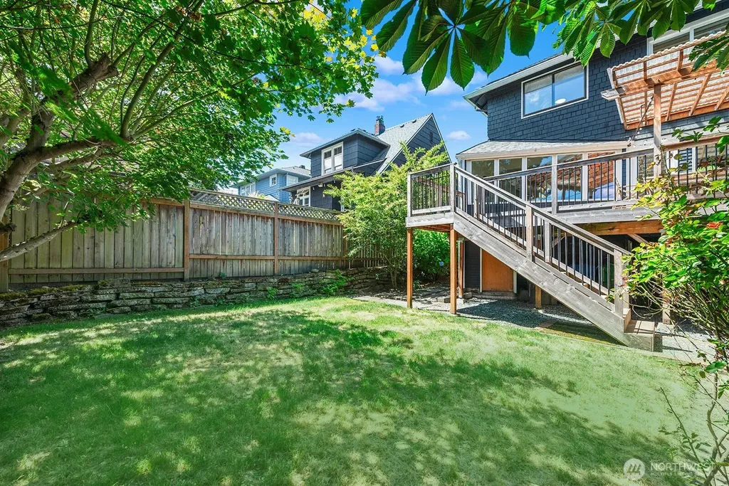 2034 Federal Avenue E Seattle WA 98102